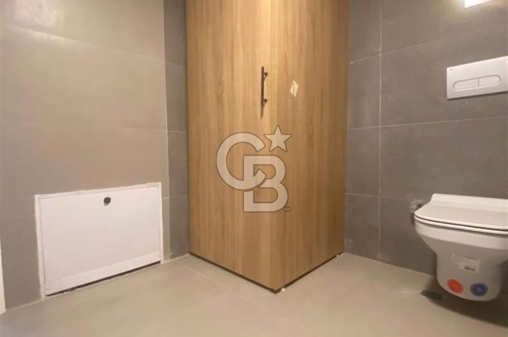 Çeşme'de Denize Yürüme Mesafesinde Yıllık Kiralık Villa