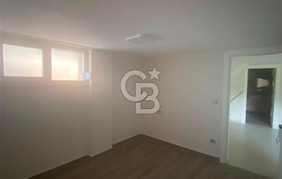 Çeşme'de Denize Yürüme Mesafesinde Yıllık Kiralık Villa