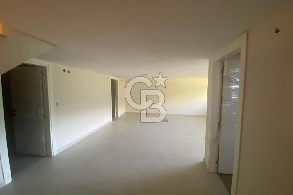 Çeşme'de Denize Yürüme Mesafesinde Yıllık Kiralık Villa