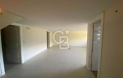Çeşme'de Denize Yürüme Mesafesinde Yıllık Kiralık Villa