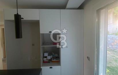 Çeşme'de Denize Yürüme Mesafesinde Yıllık Kiralık Villa