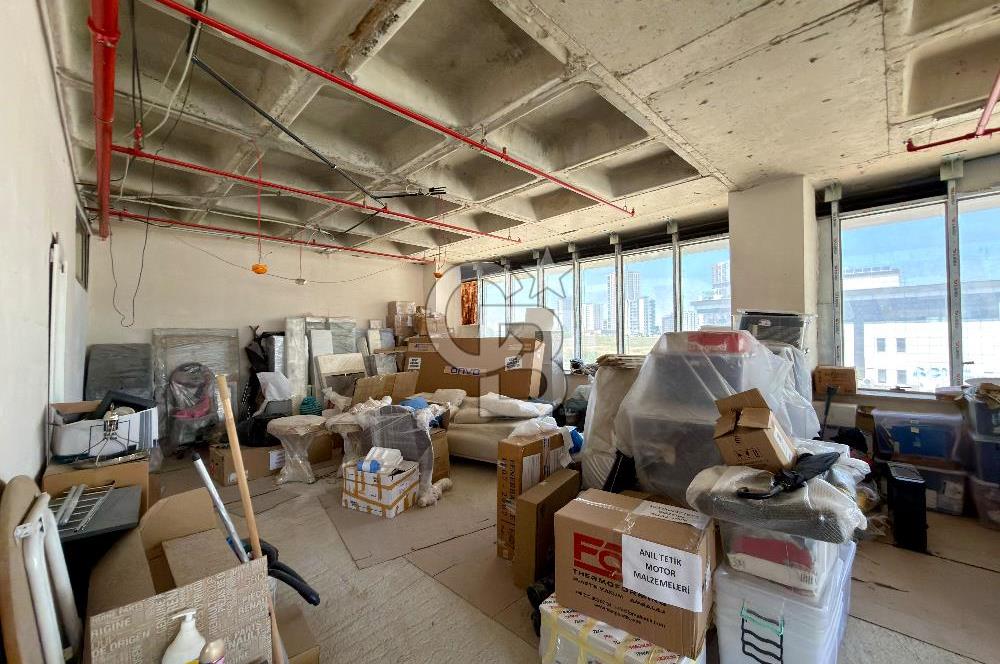 Bahçeşehir Mercedes Bulvarı'nda 146 m² Satılık Ofis
