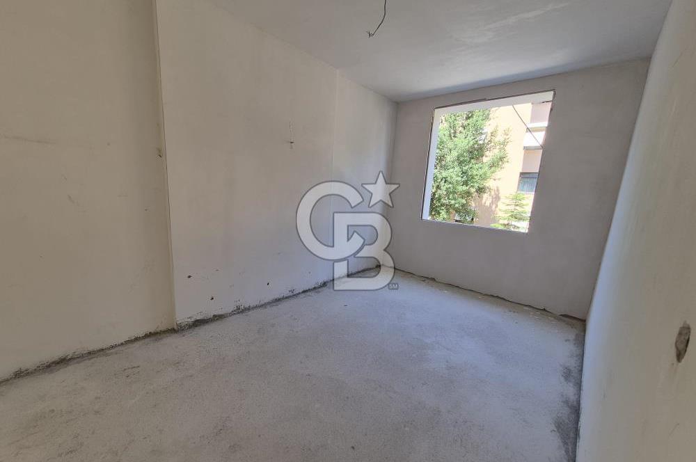 ACIBADEM BAYIR SOKAKTA YENİ YAPILAN  BİNADA SATILIK DAİRE