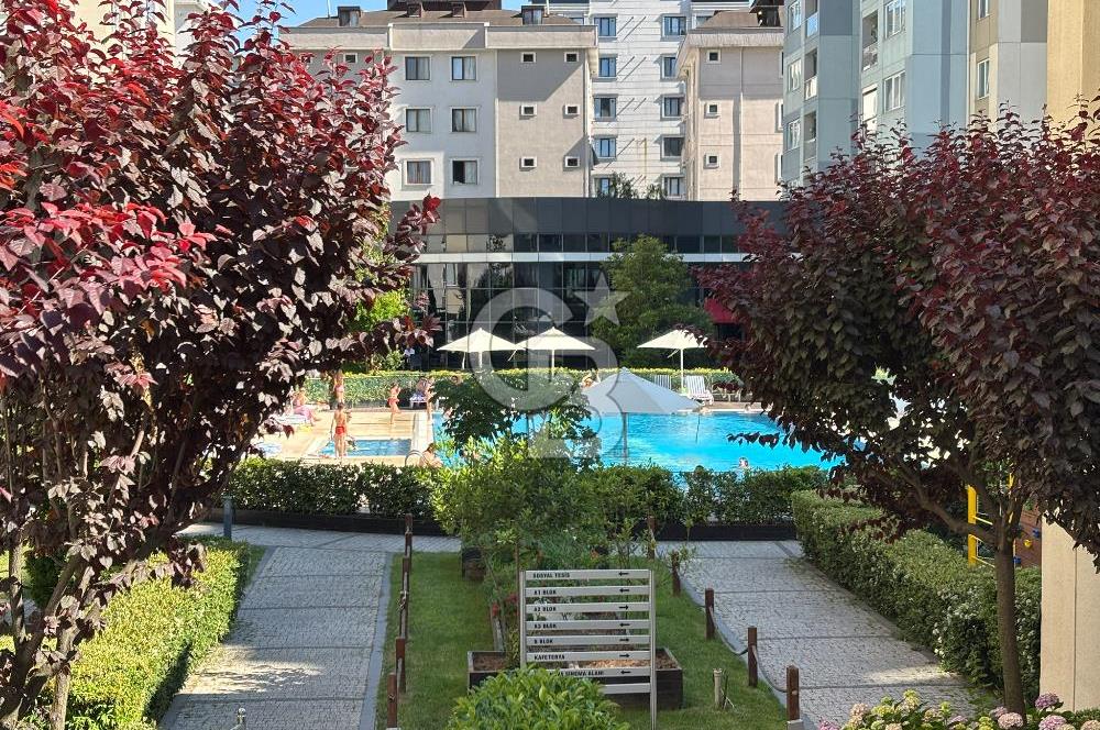 ÇEKMEKÖY TAŞDELEN IVORY SİTESİ'NDE HAVUZ MANZARALI 2+1 SATILIK DAİRE