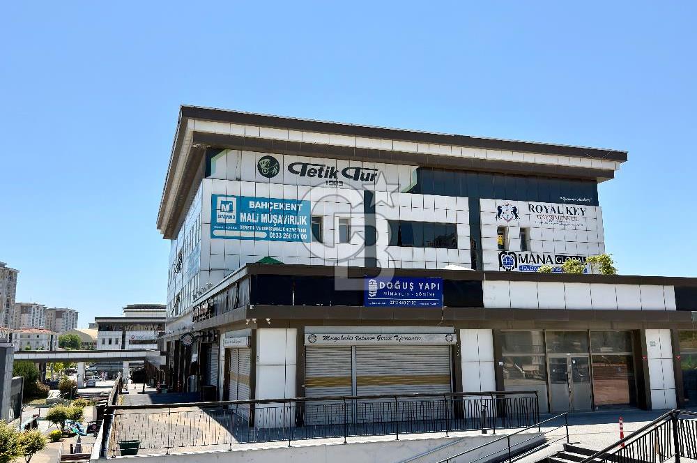 Bahçeşehir Mercedes Bulvarı'nda 146 m² Satılık Ofis