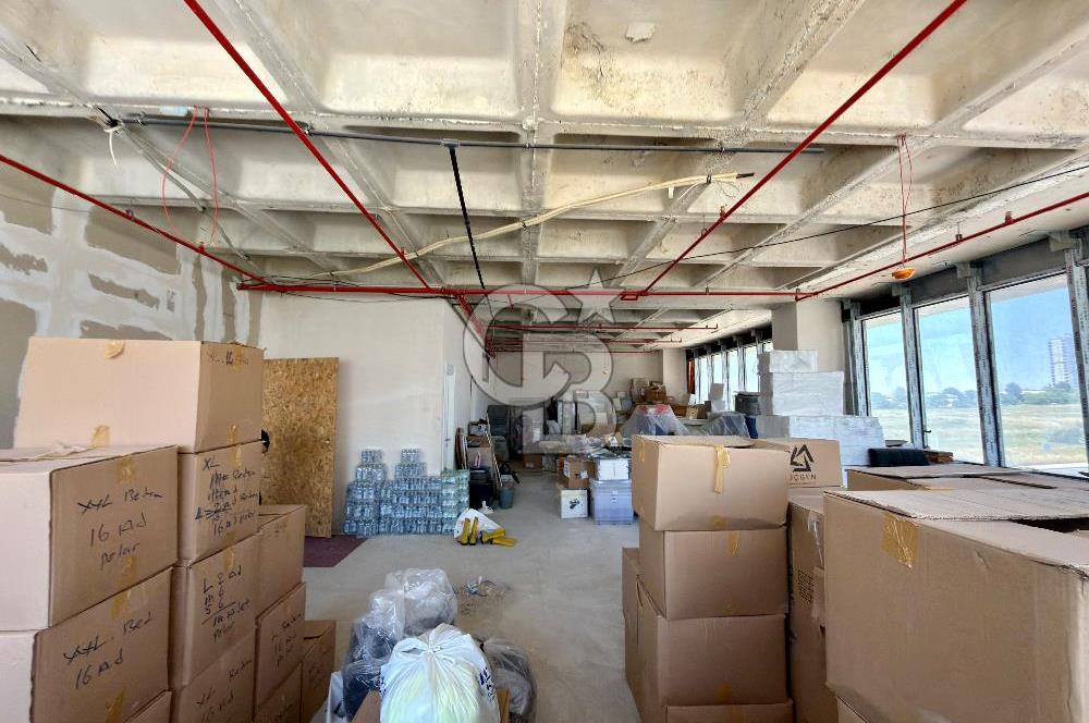 Bahçeşehir Mercedes Bulvarı'nda 146 m² Satılık Ofis