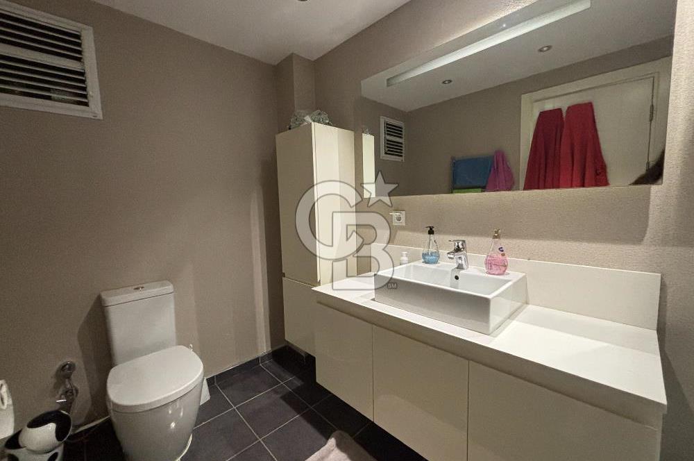 ÇEKMEKÖY TAŞDELEN IVORY SİTESİ'NDE HAVUZ MANZARALI 2+1 SATILIK DAİRE