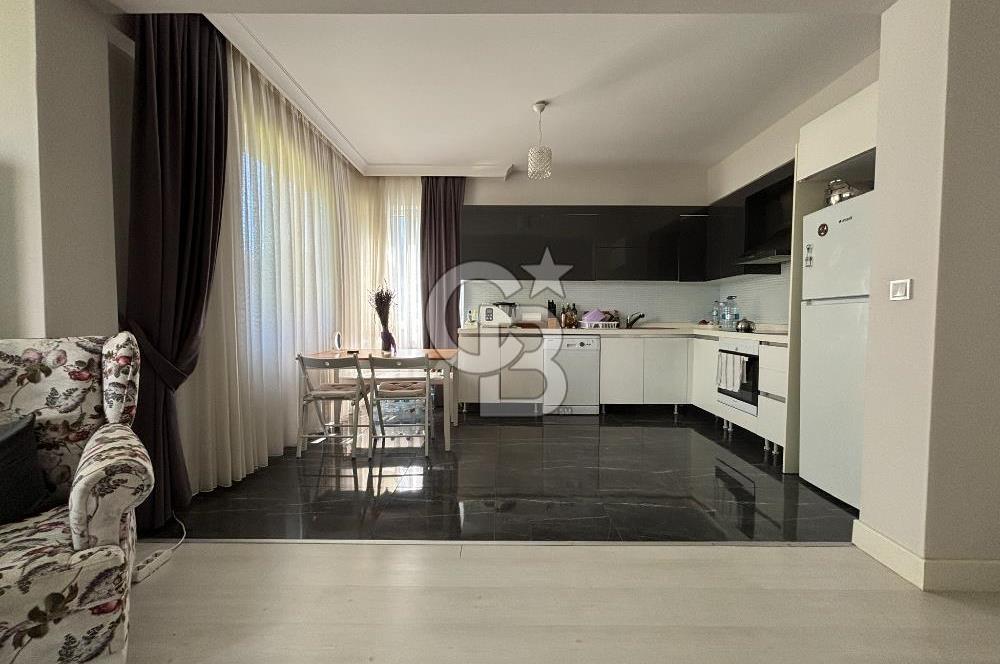 ÇEKMEKÖY TAŞDELEN IVORY SİTESİ'NDE HAVUZ MANZARALI 2+1 SATILIK DAİRE