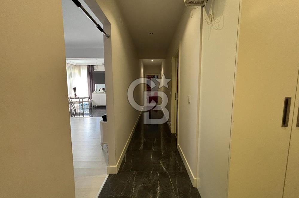 ÇEKMEKÖY TAŞDELEN IVORY SİTESİ'NDE HAVUZ MANZARALI 2+1 SATILIK DAİRE