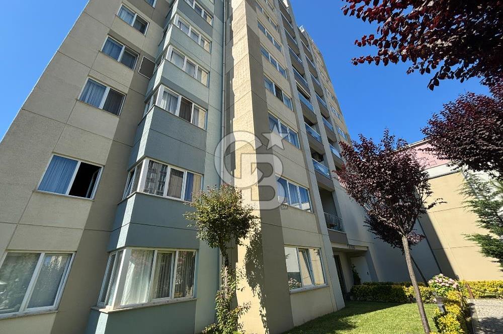 ÇEKMEKÖY TAŞDELEN IVORY SİTESİ'NDE HAVUZ MANZARALI 2+1 SATILIK DAİRE