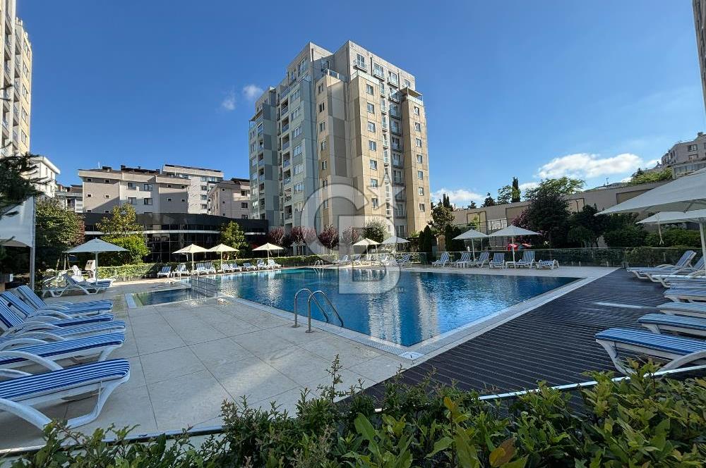ÇEKMEKÖY TAŞDELEN IVORY SİTESİ'NDE HAVUZ MANZARALI 2+1 SATILIK DAİRE