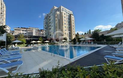ÇEKMEKÖY TAŞDELEN IVORY SİTESİ'NDE HAVUZ MANZARALI 2+1 SATILIK DAİRE