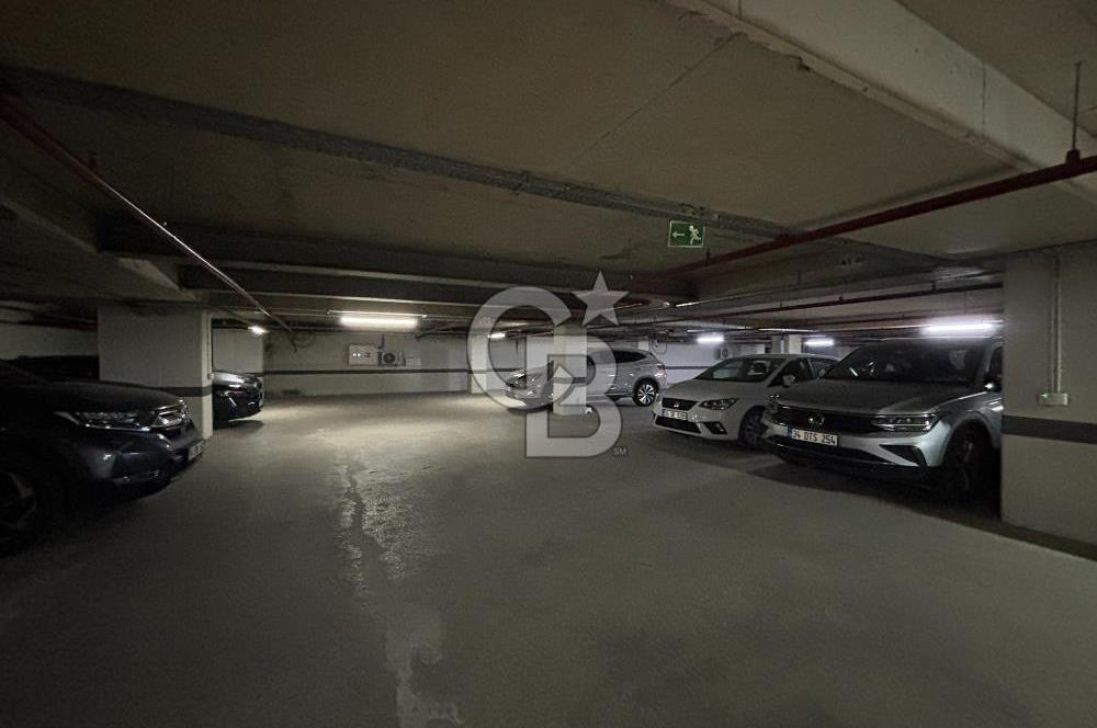 ÇEKMEKÖY TAŞDELEN IVORY SİTESİ'NDE HAVUZ MANZARALI 2+1 SATILIK DAİRE
