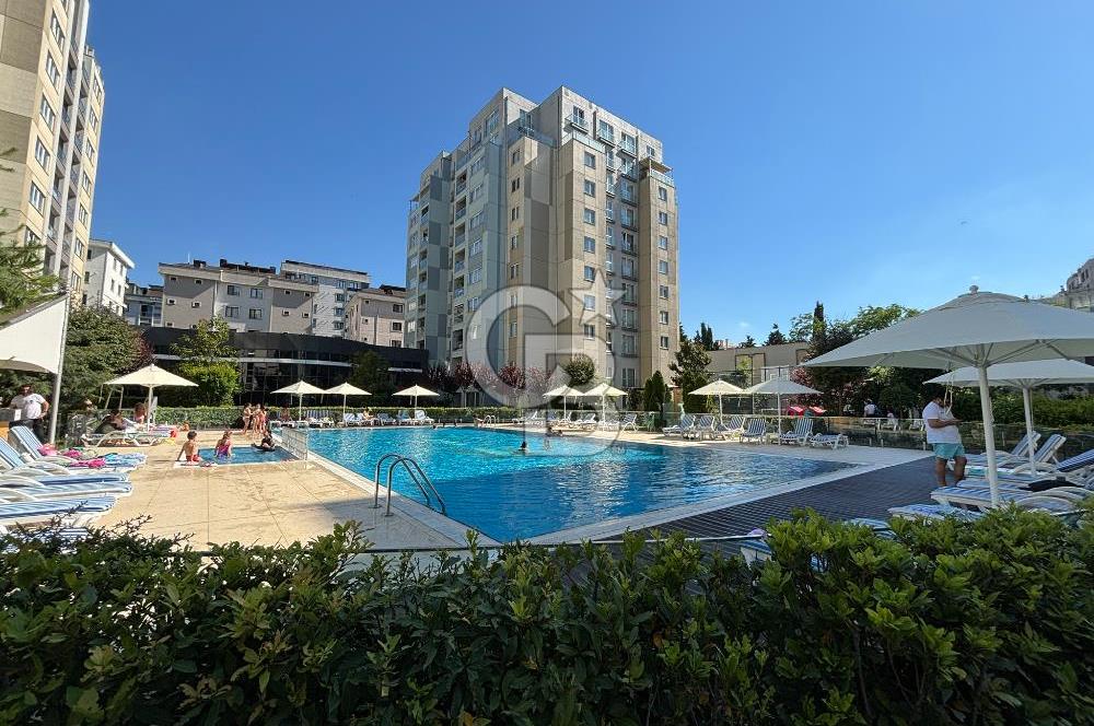 ÇEKMEKÖY TAŞDELEN IVORY SİTESİ'NDE HAVUZ MANZARALI 2+1 SATILIK DAİRE
