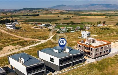 Menemen Maltepe'de Satılık Natamam 4+1 Villa