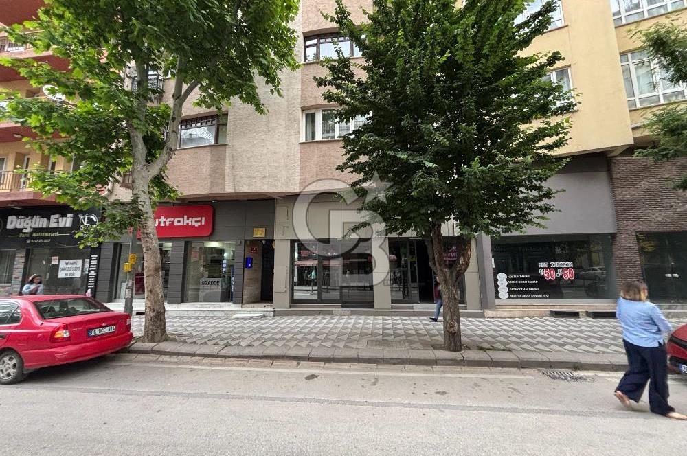 CB CITY'DEN ATATÜRK CADDESİNDE KİRALIK İŞ YERİ
