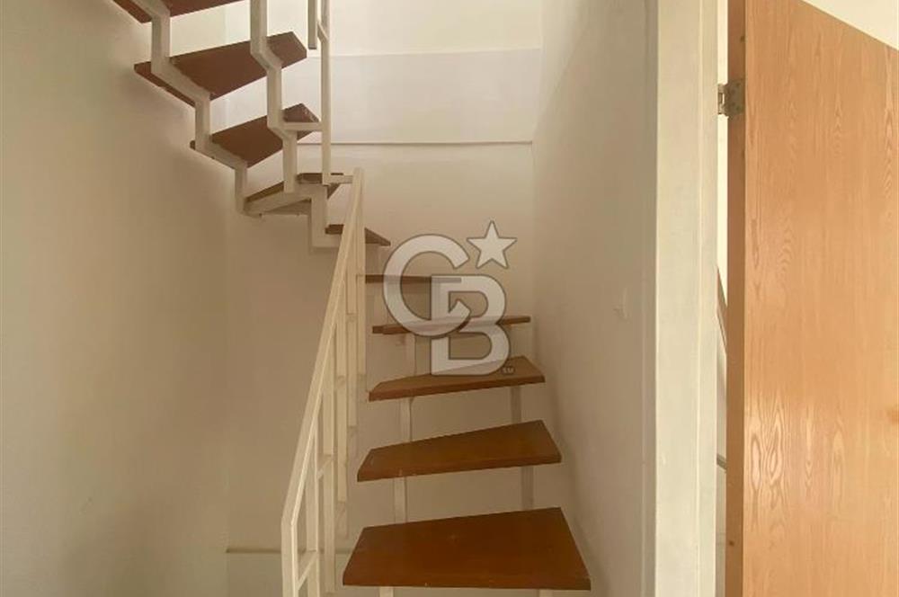 Seferihisar Doğanbey Banksis Sitesinde Satılık 4+2 Villa