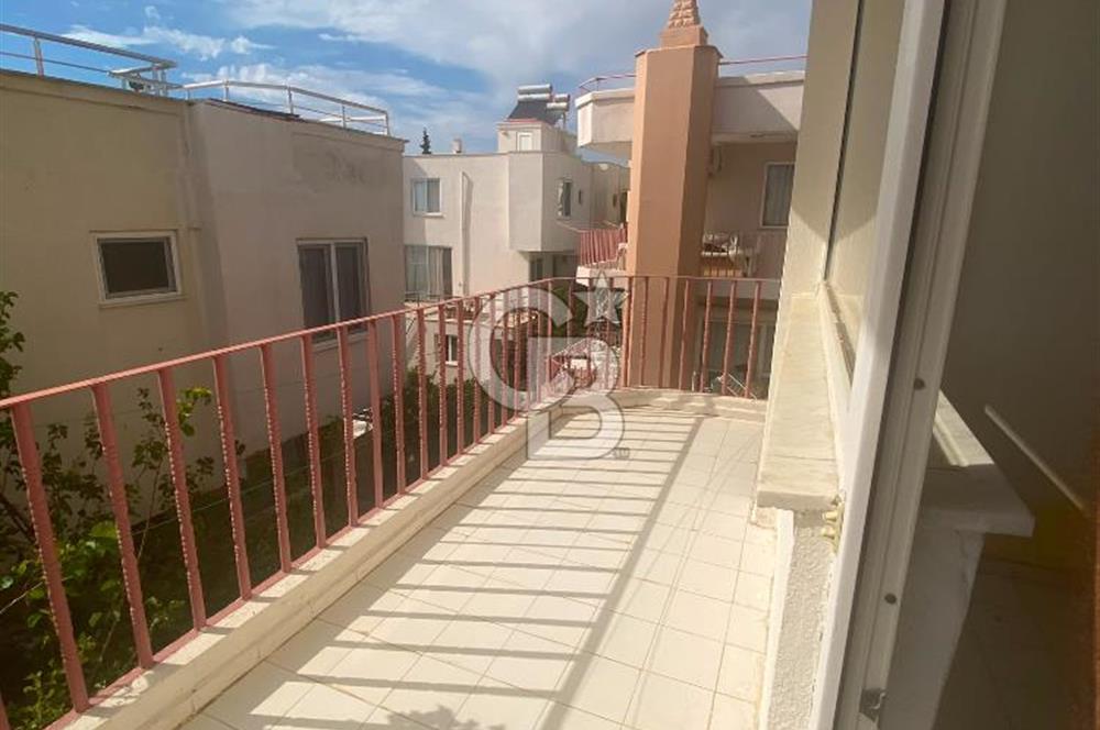 Seferihisar Doğanbey Banksis Sitesinde Satılık 4+2 Villa