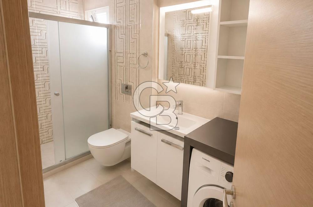 BAYRAKLI'DA DENİZ MANZARALI 65m2 EŞYALI SATILIK 1+1 YENİ DAİRE