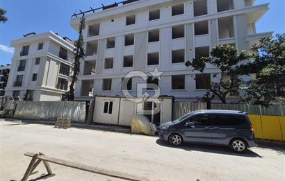 ACIBADEM BAYIR SOKAKTA YENİ YAPILAN  BİNADA SATILIK DAİRE