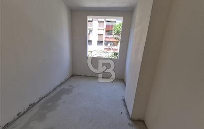 ACIBADEM BAYIR SOKAKTA YENİ YAPILAN  BİNADA SATILIK DAİRE