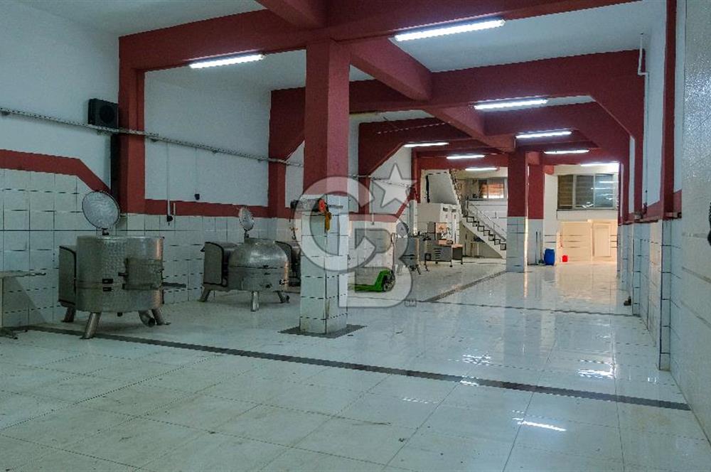 Çamdibi'nde Yatırımlık Satılık 3 Katlı İşyeri