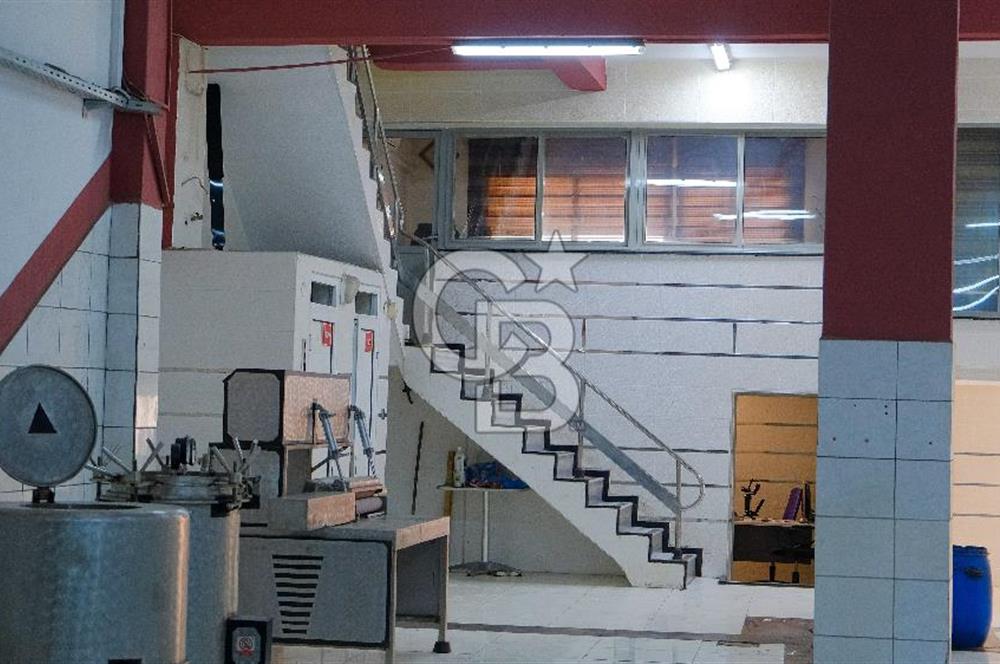 Çamdibi'nde Yatırımlık Satılık 3 Katlı İşyeri