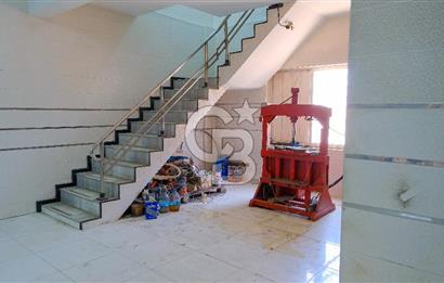 Çamdibi'nde Yatırımlık Satılık 3 Katlı İşyeri
