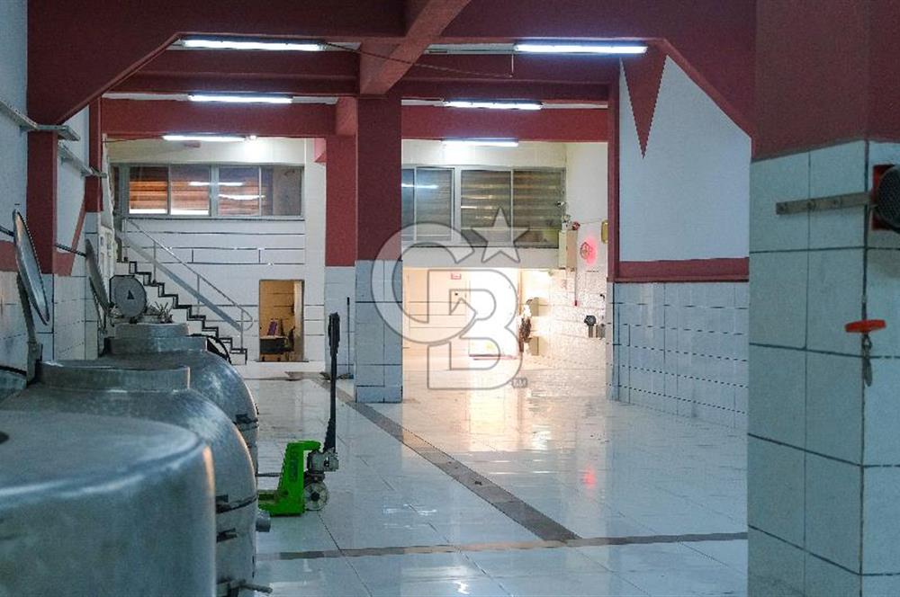 Çamdibi'nde Yatırımlık Satılık 3 Katlı İşyeri