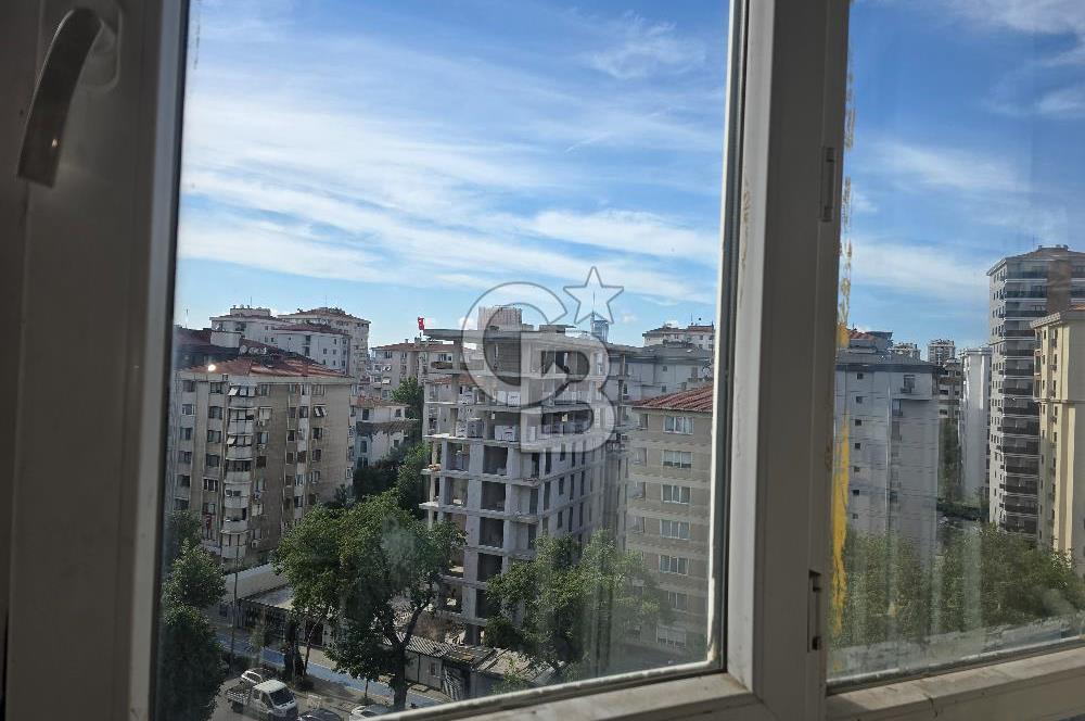 Kadıköy Sahrayıcedit'te Kiralık 4+1 Geniş Çatı Dubleksi