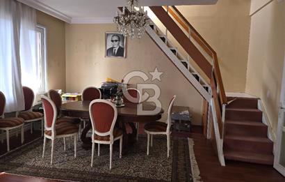 Kadıköy Sahrayıcedit'te Kiralık 4+1 Geniş Çatı Dubleksi