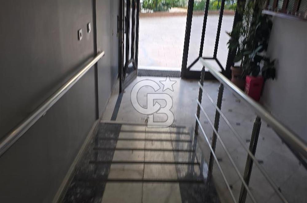 Kadıköy Sahrayıcedit'te Kiralık 4+1 Geniş Çatı Dubleksi