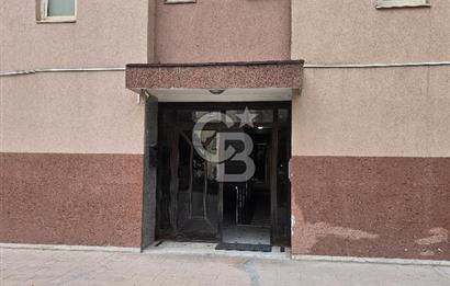 Kadıköy Sahrayıcedit'te Kiralık 4+1 Geniş Çatı Dubleksi