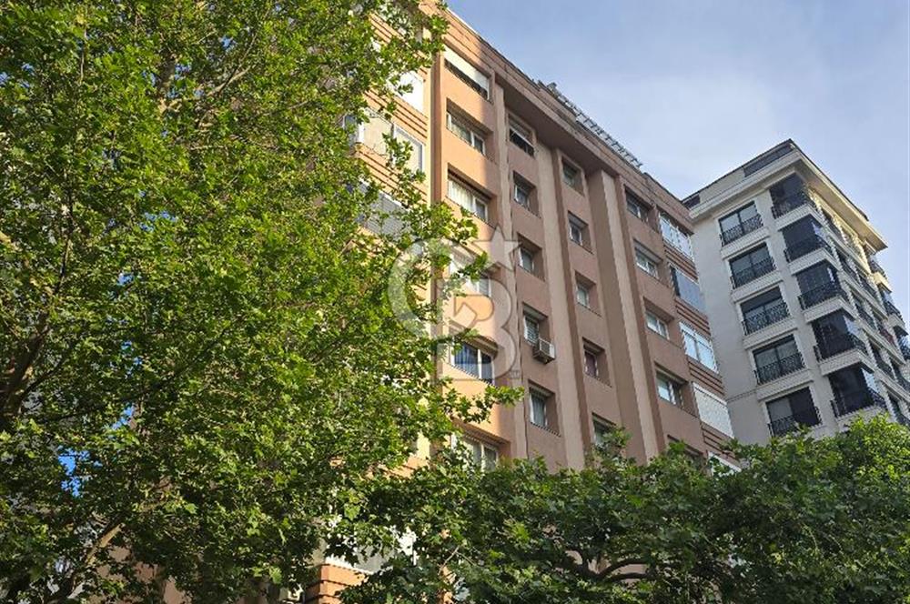 Kadıköy Sahrayıcedit'te Kiralık 4+1 Geniş Çatı Dubleksi