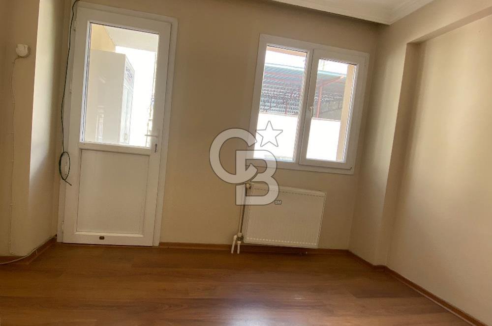 Karşıyaka Örnekköyde Kiralık  2+1 Daire