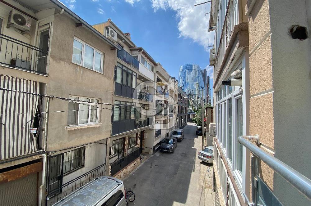Karşıyaka Örnekköyde Kiralık  2+1 Daire