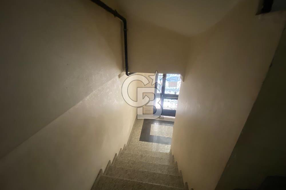 Karşıyaka Örnekköyde Kiralık  2+1 Daire