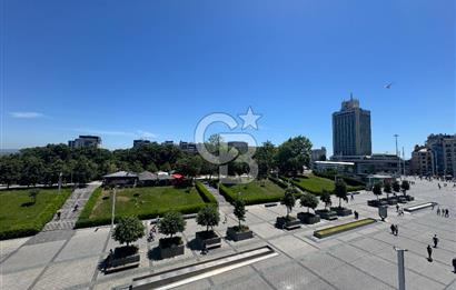 Taksim Meydanı'nda Tarihi Pertev Apartmanı'nda Satılık Prestij Mülk