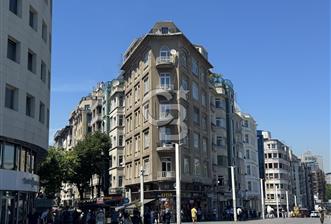 Taksim Meydanı'nda Tarihi Pertev Apartmanı'nda Satılık Prestij Mülk - 12 - 352776