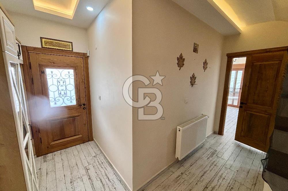 Ayvalık Altınova Merkezi Konumda 3+1 Satılık Müstakil Taş Ev