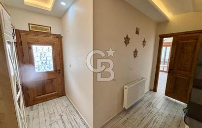 Ayvalık Altınova Merkezi Konumda 3+1 Satılık Müstakil Taş Ev