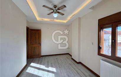 Ayvalık Altınova Merkezi Konumda 3+1 Satılık Müstakil Taş Ev