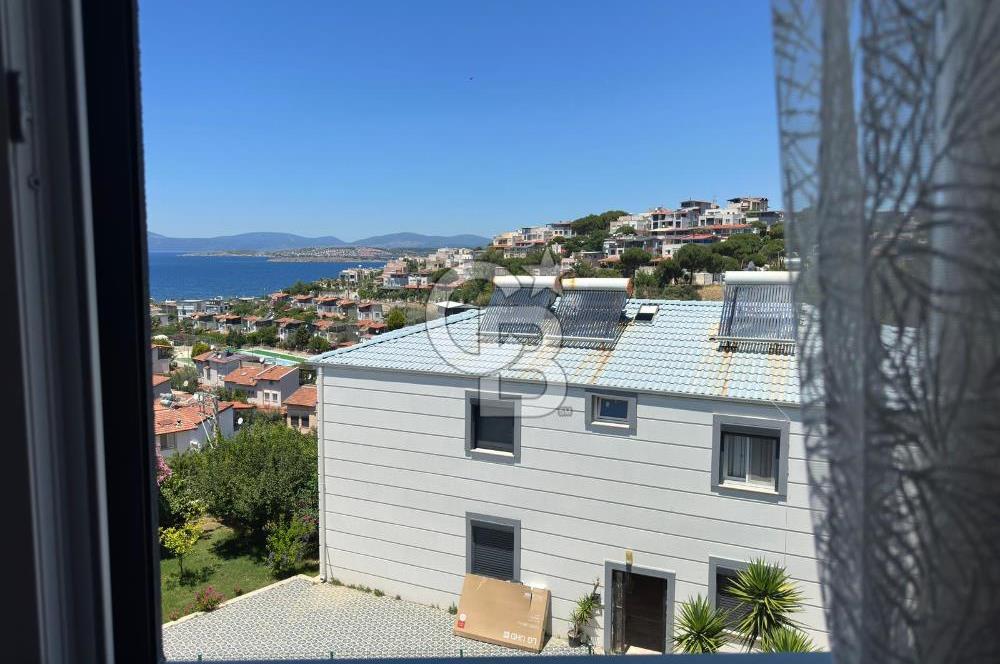 SEFERİHİSAR VADİ SİTESİNDE 2+1 FULL DENİZ MANZARALI EŞYALI SATILIK 2+1 DAİRE