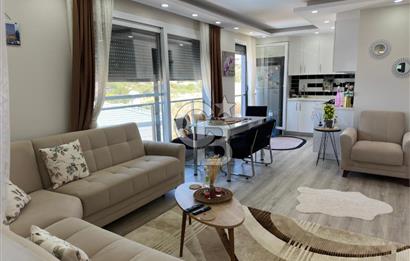 SEFERİHİSAR VADİ SİTESİNDE 2+1 FULL DENİZ MANZARALI EŞYALI SATILIK 2+1 DAİRE