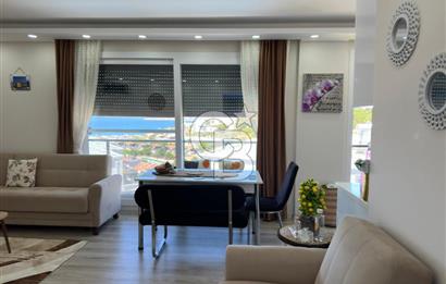 SEFERİHİSAR VADİ SİTESİNDE 2+1 FULL DENİZ MANZARALI EŞYALI SATILIK 2+1 DAİRE