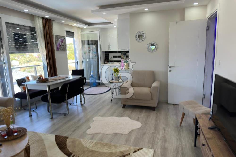SEFERİHİSAR VADİ SİTESİNDE 2+1 FULL DENİZ MANZARALI EŞYALI SATILIK 2+1 DAİRE