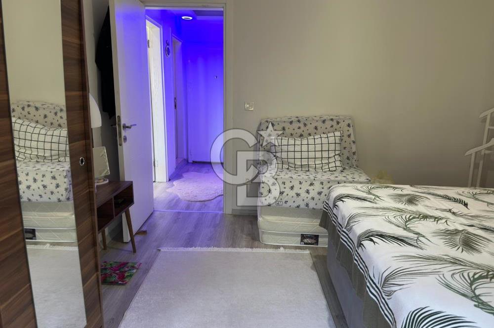 SEFERİHİSAR VADİ SİTESİNDE 2+1 FULL DENİZ MANZARALI EŞYALI SATILIK 2+1 DAİRE
