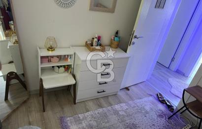 SEFERİHİSAR VADİ SİTESİNDE 2+1 FULL DENİZ MANZARALI EŞYALI SATILIK 2+1 DAİRE