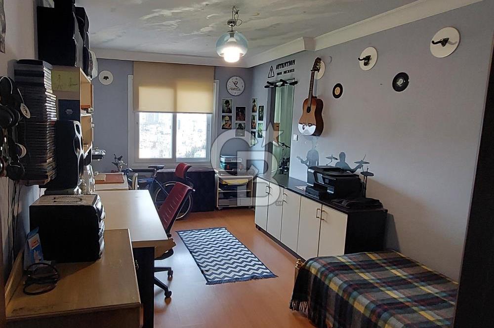 Mersin Yenişehirde Deniz Manzaralı Satılık 4+1 Daire
