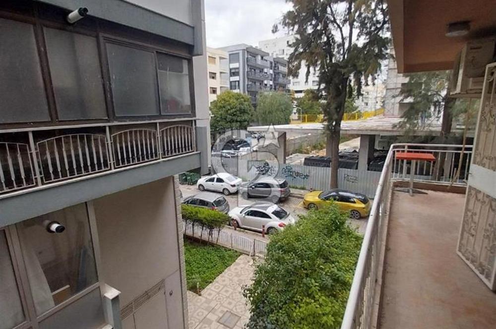 ALSANCAK MİMAR SİNAN'DA 3+1 NET 140M2 GENİŞ, ASANSÖRLÜ, DOĞALGAZLI KİRALIK DAİRE